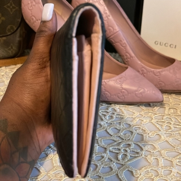 Authentic Chanel Lambskin Leather Wallet,Box, Chain, and Authenticate card - Picture 4 of 14